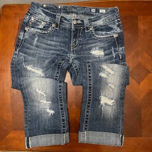 Miss Me Signature Cropped Jean